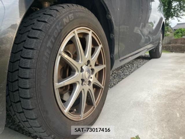 Toyota SIENTA 2016-02 7273177-16