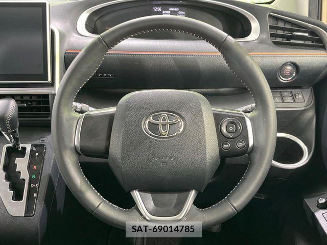 Toyota SIENTA 2022-05 7273178-11