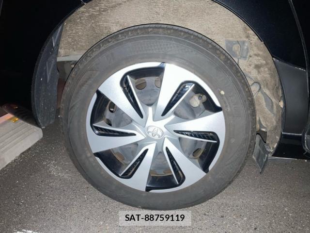Toyota SIENTA 2019-06 7273179-12