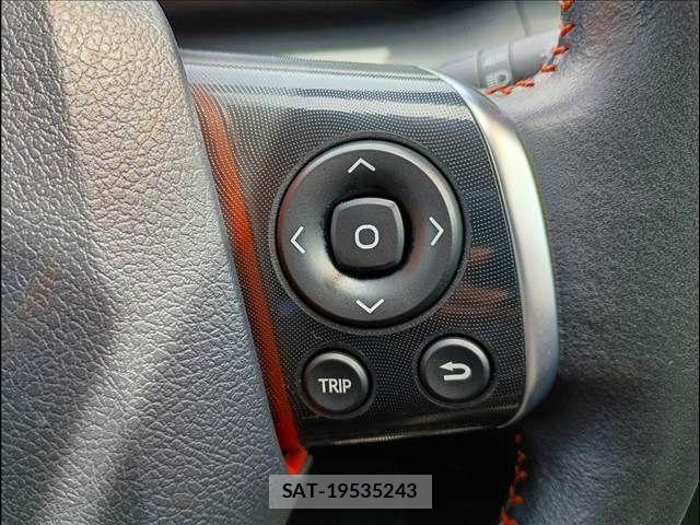 Toyota SIENTA 2018-04 7330754-11