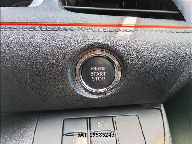 Toyota SIENTA 2018-04 7330754-14