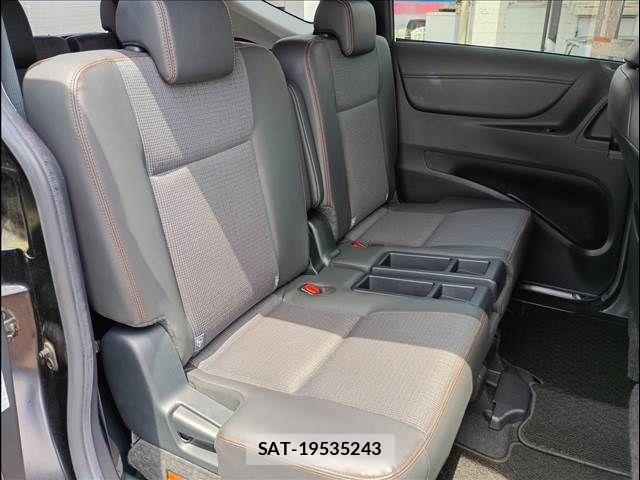 Toyota SIENTA 2018-04 7330754-20