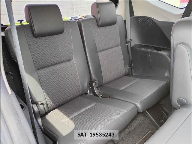 Toyota SIENTA 2018-04 7330754-21
