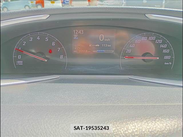 Toyota SIENTA 2018-04 7330754-4