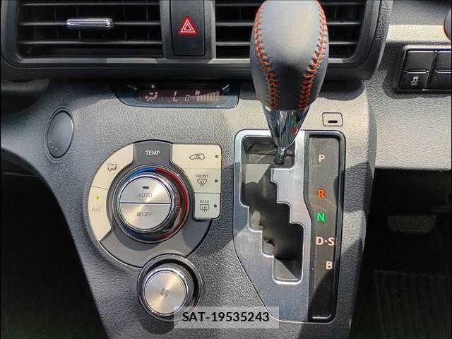 Toyota SIENTA 2018-04 7330754-8