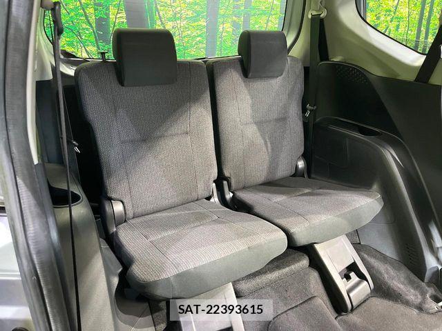 Toyota SIENTA 2018-10 7394573-10