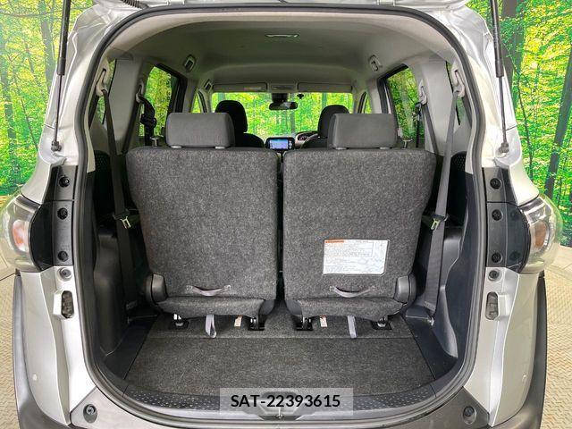 Toyota SIENTA 2018-10 7394573-11