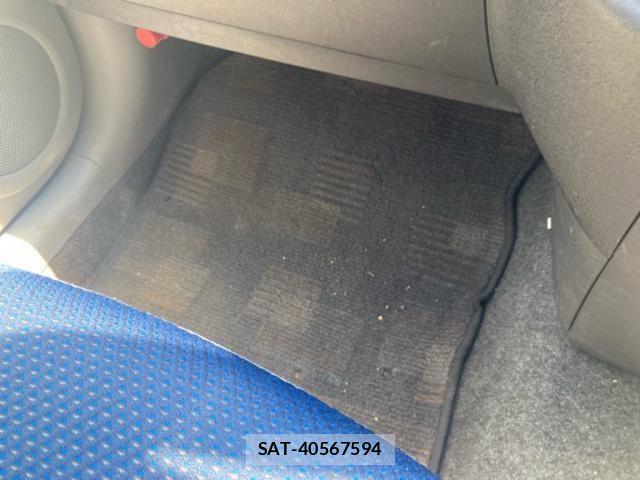 Toyota SIENTA 2005-10 7458482-13