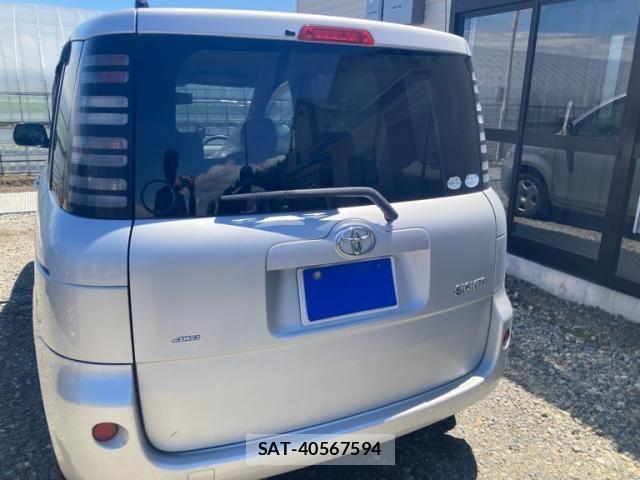 Toyota SIENTA 2005-10 7458482-4