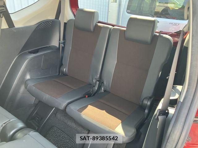 Toyota SIENTA 2019-09 7503319-14