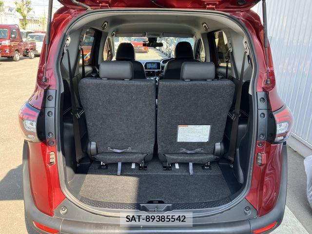 Toyota SIENTA 2019-09 7503319-15