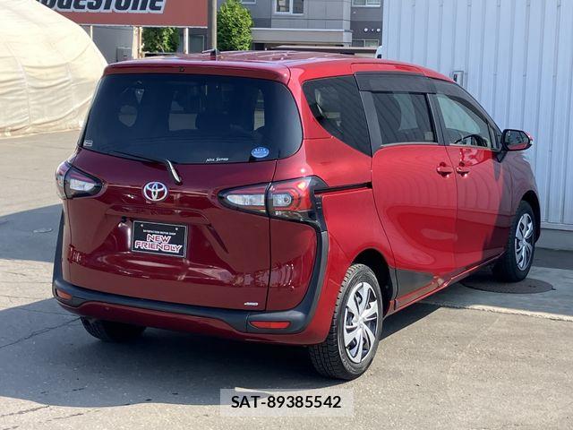 Toyota SIENTA 2019-09 7503319-17