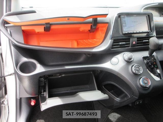 Toyota SIENTA 2020-04 7620899-11