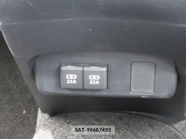 Toyota SIENTA 2020-04 7620899-14