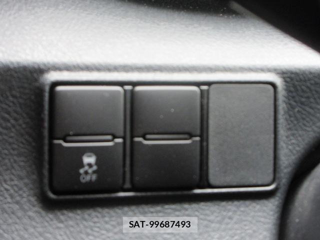 Toyota SIENTA 2020-04 7620899-26