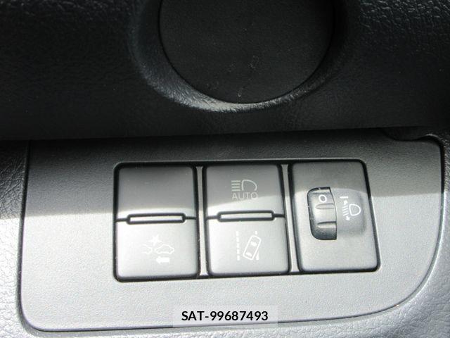 Toyota SIENTA 2020-04 7620899-4