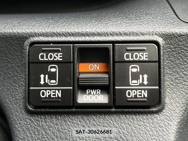 Toyota SIENTA 2021-02 7730015-11
