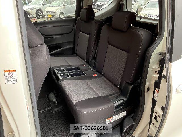 Toyota SIENTA 2021-02 7730015-12