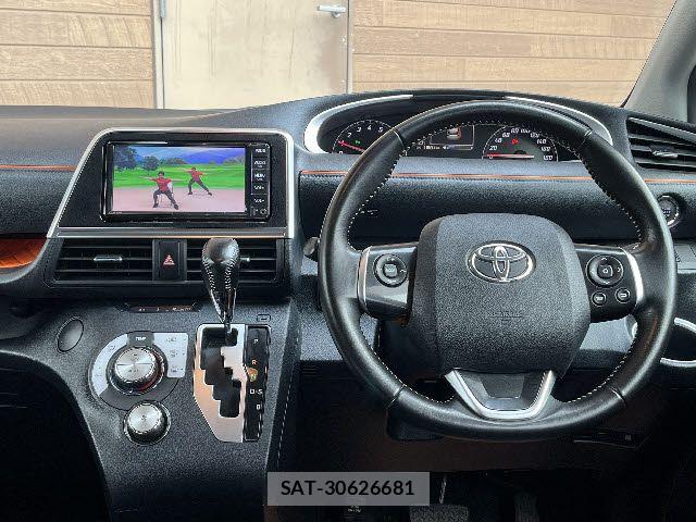 Toyota SIENTA 2021-02 7730015-1