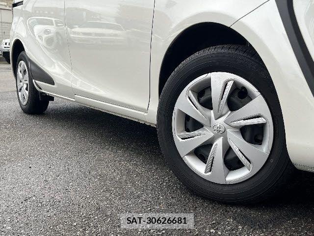 Toyota SIENTA 2021-02 7730015-26
