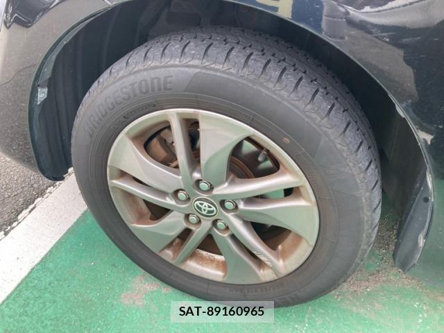 Toyota SIENTA 2015-09 7730016-9