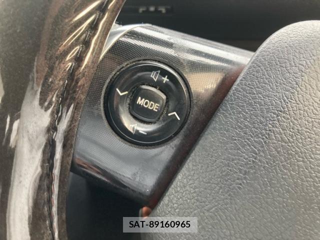 Toyota SIENTA 2015-09 7730016-14