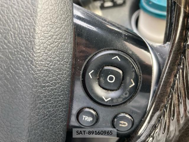 Toyota SIENTA 2015-09 7730016-15
