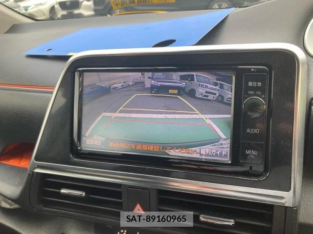 Toyota SIENTA 2015-09 7730016-19