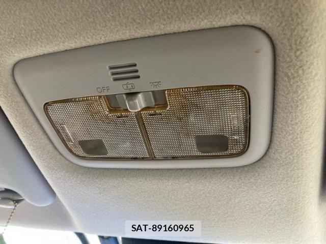 Toyota SIENTA 2015-09 7730016-20