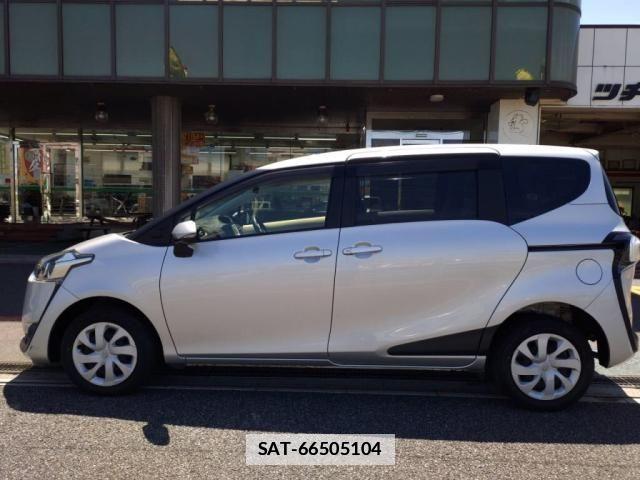 Toyota SIENTA 2015-08 7789969-10