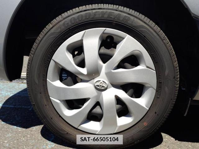 Toyota SIENTA 2015-08 7789969-11