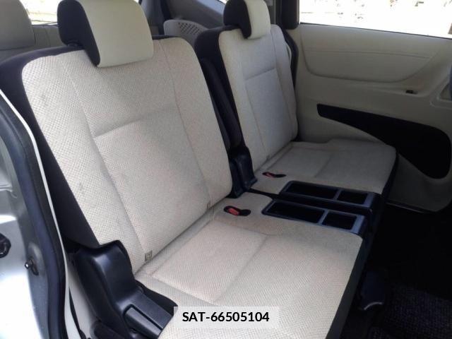 Toyota SIENTA 2015-08 7789969-20