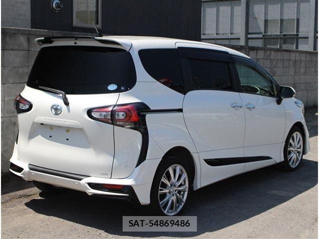 Toyota SIENTA 2020-07 7880120-1