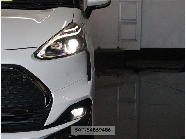Toyota SIENTA 2020-07 7880120-28