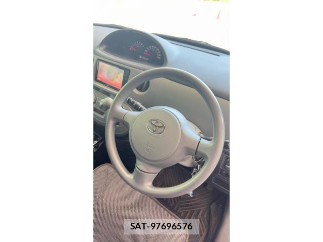 Toyota SIENTA 2010-02 7880121-12