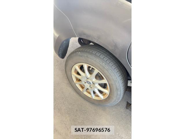 Toyota SIENTA 2010-02 7880121-5