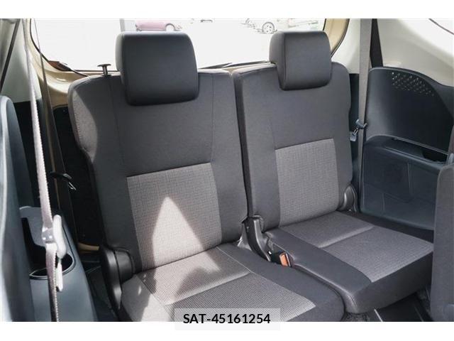 Toyota SIENTA 2021-08 7981375-11