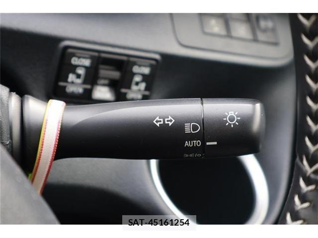 Toyota SIENTA 2021-08 7981375-26