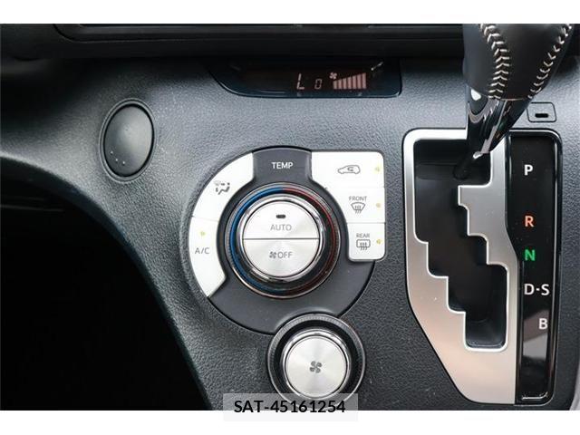Toyota SIENTA 2021-08 7981375-29