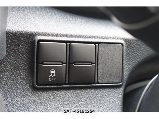 Toyota SIENTA 2021-08 7981375-6