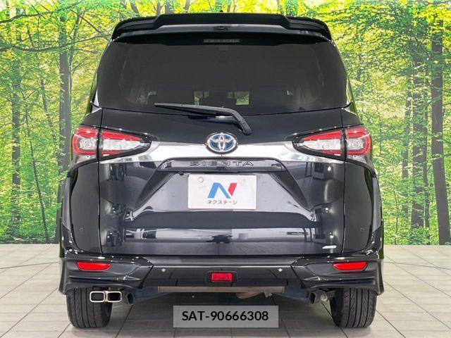 Toyota SIENTA 2019-07 8075970-15