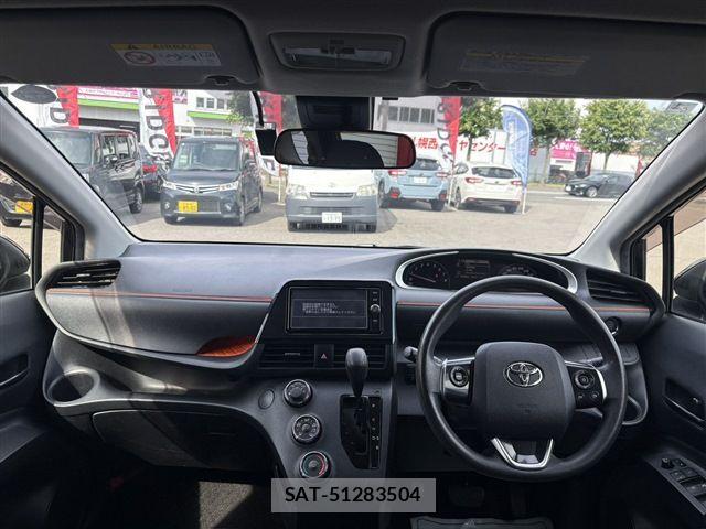 Toyota SIENTA 2017-01 8102345-13