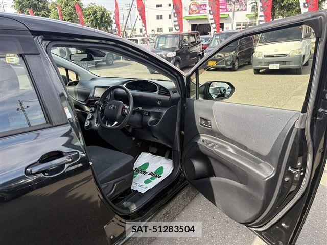 Toyota SIENTA 2017-01 8102345-19