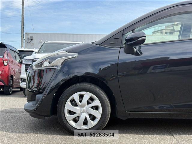 Toyota SIENTA 2017-01 8102345-2