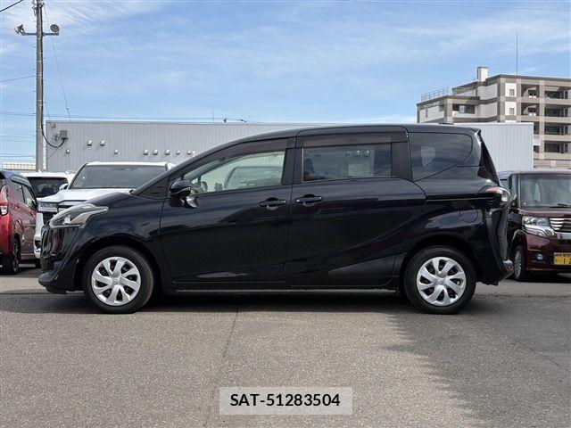 Toyota SIENTA 2017-01 8102345-3