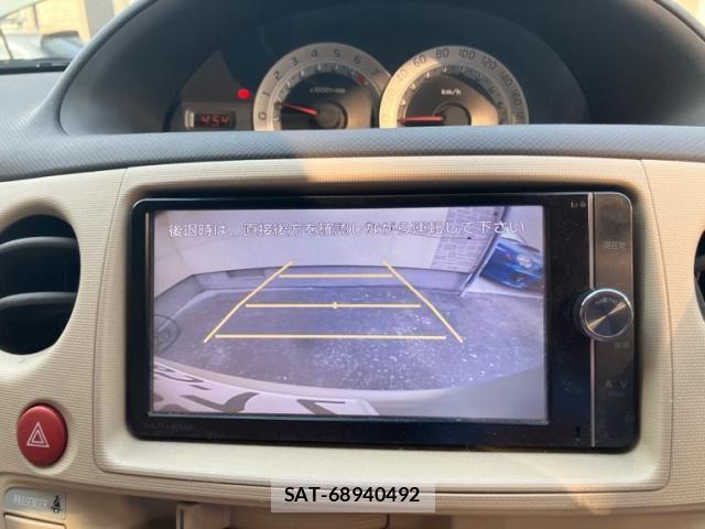 Toyota SIENTA 2014-02 8102344-12