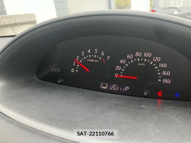 Toyota SIENTA 2009-07 8102347-23