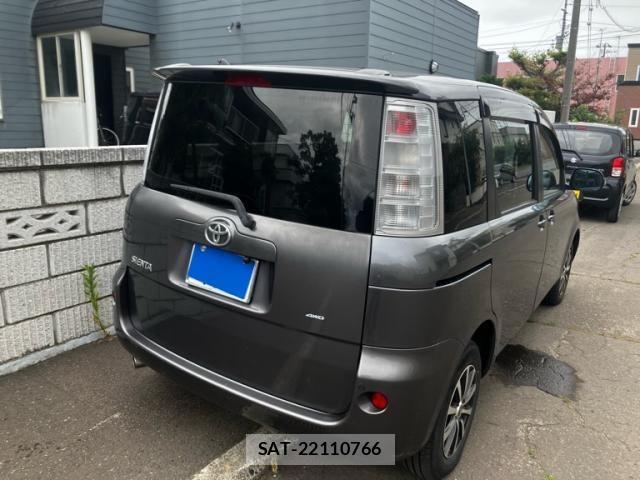 Toyota SIENTA 2009-07 8102347-3