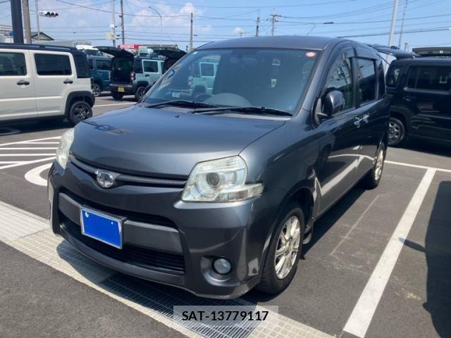 Toyota SIENTA 2011-12 8146889-1