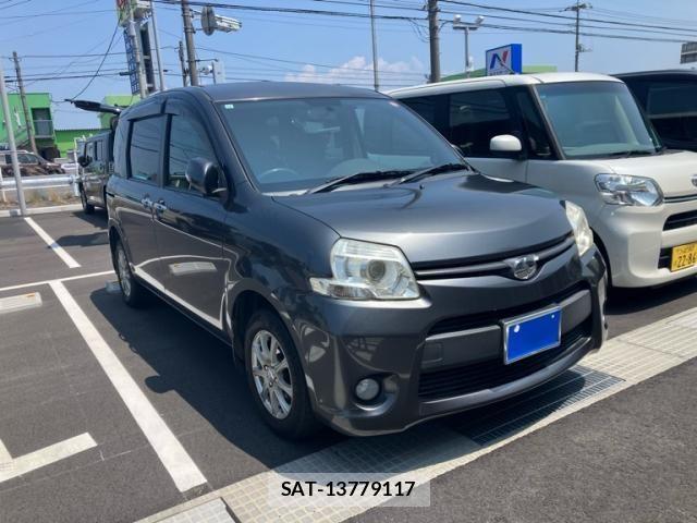 Toyota SIENTA 2011-12 8146889-2